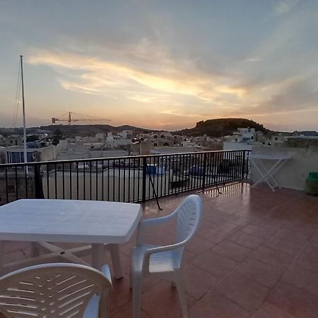 Sunset Suite Victoria Exterior foto